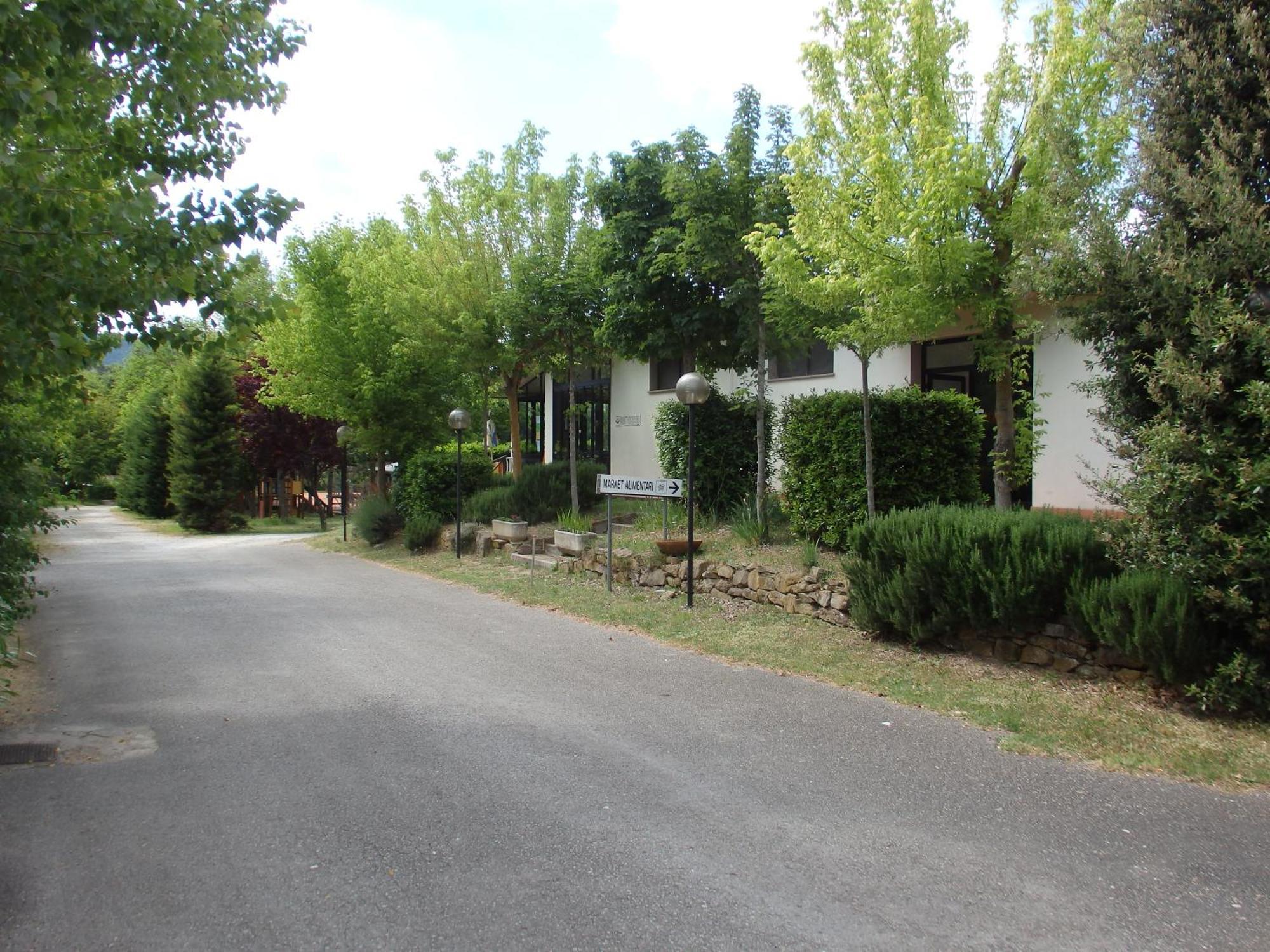 Capannole Camping Village La Chiocciola מראה חיצוני תמונה