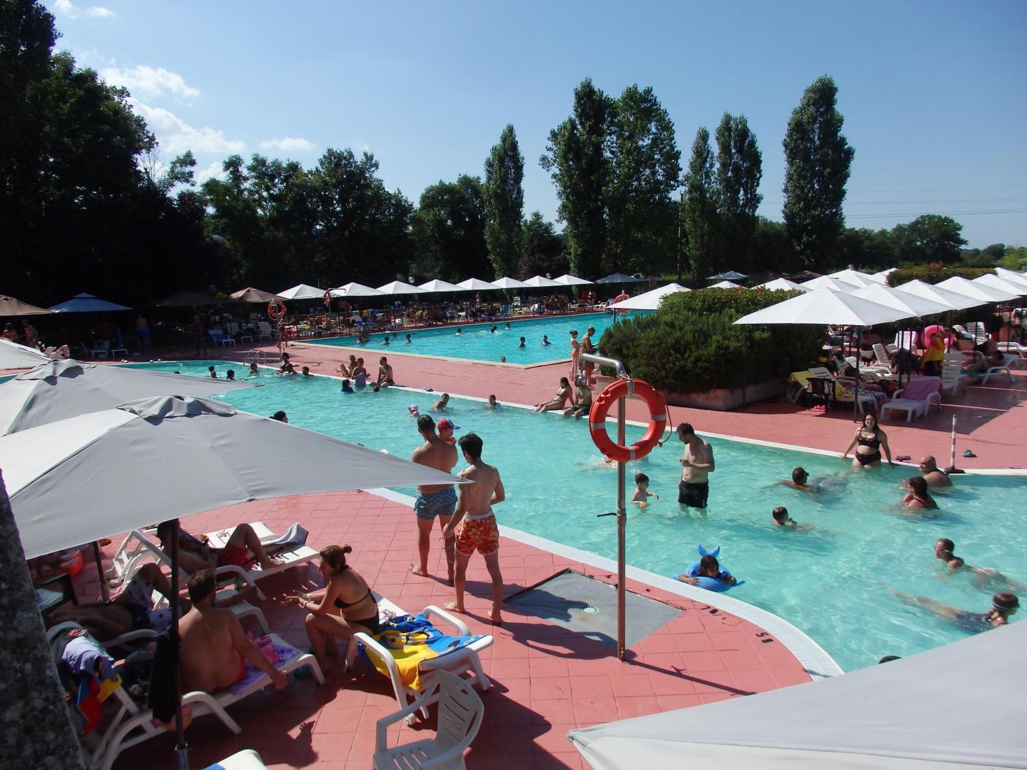Capannole Camping Village La Chiocciola מראה חיצוני תמונה