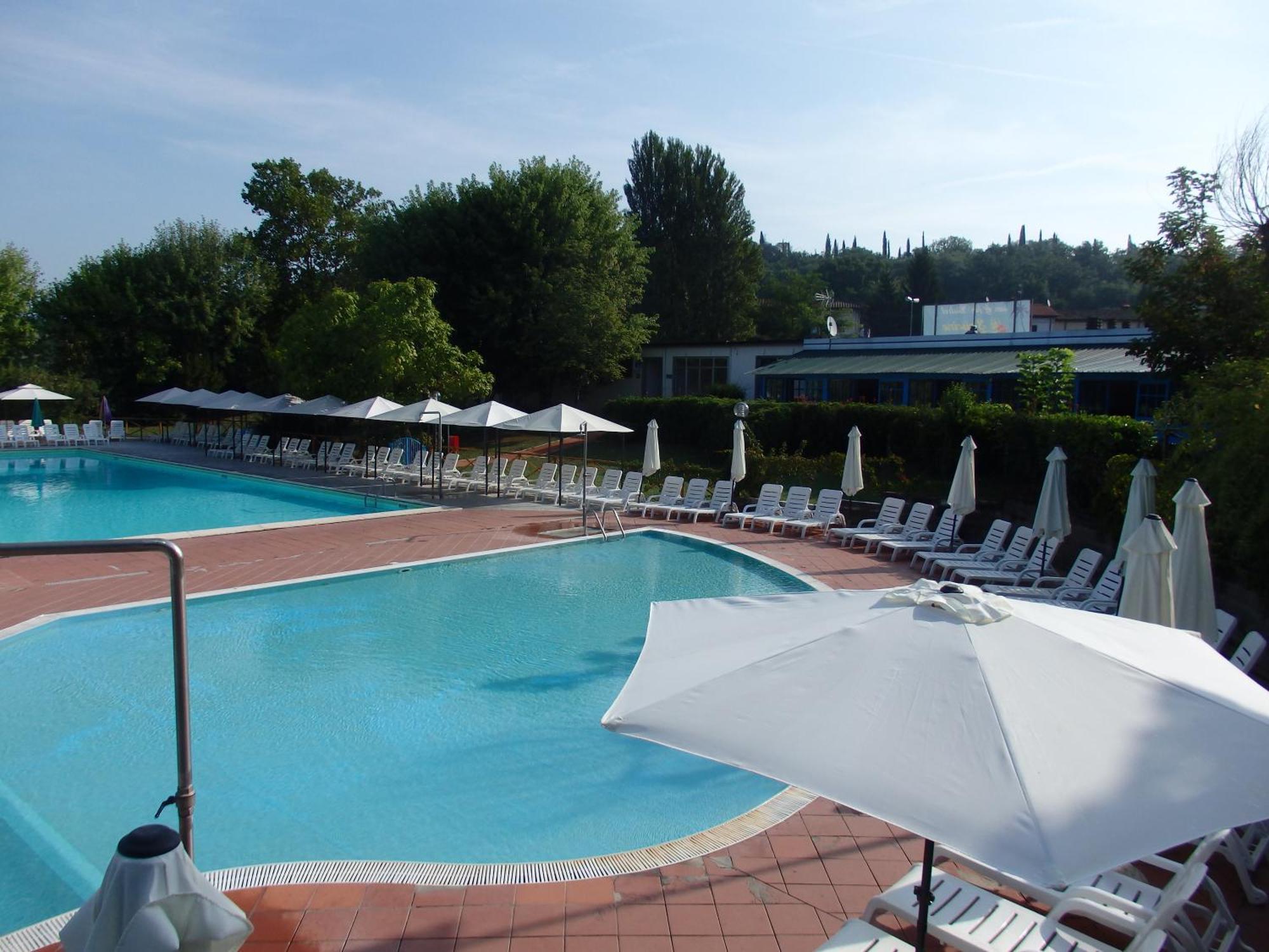Capannole Camping Village La Chiocciola מראה חיצוני תמונה