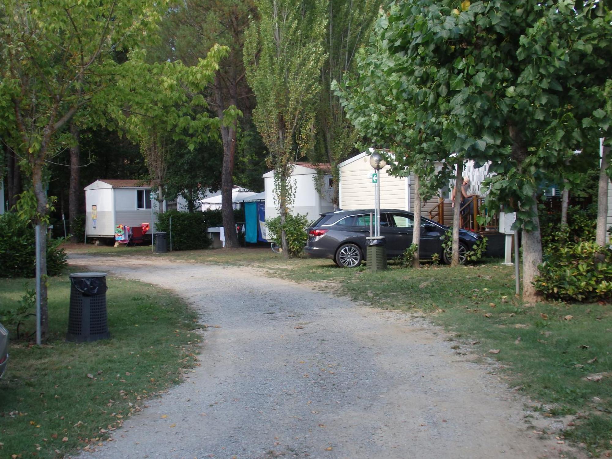 Capannole Camping Village La Chiocciola מראה חיצוני תמונה