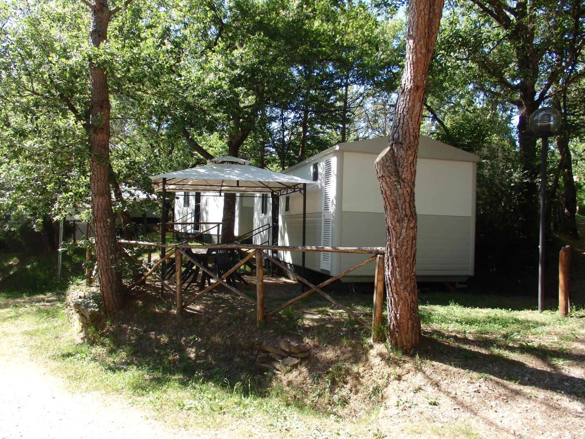 Capannole Camping Village La Chiocciola מראה חיצוני תמונה